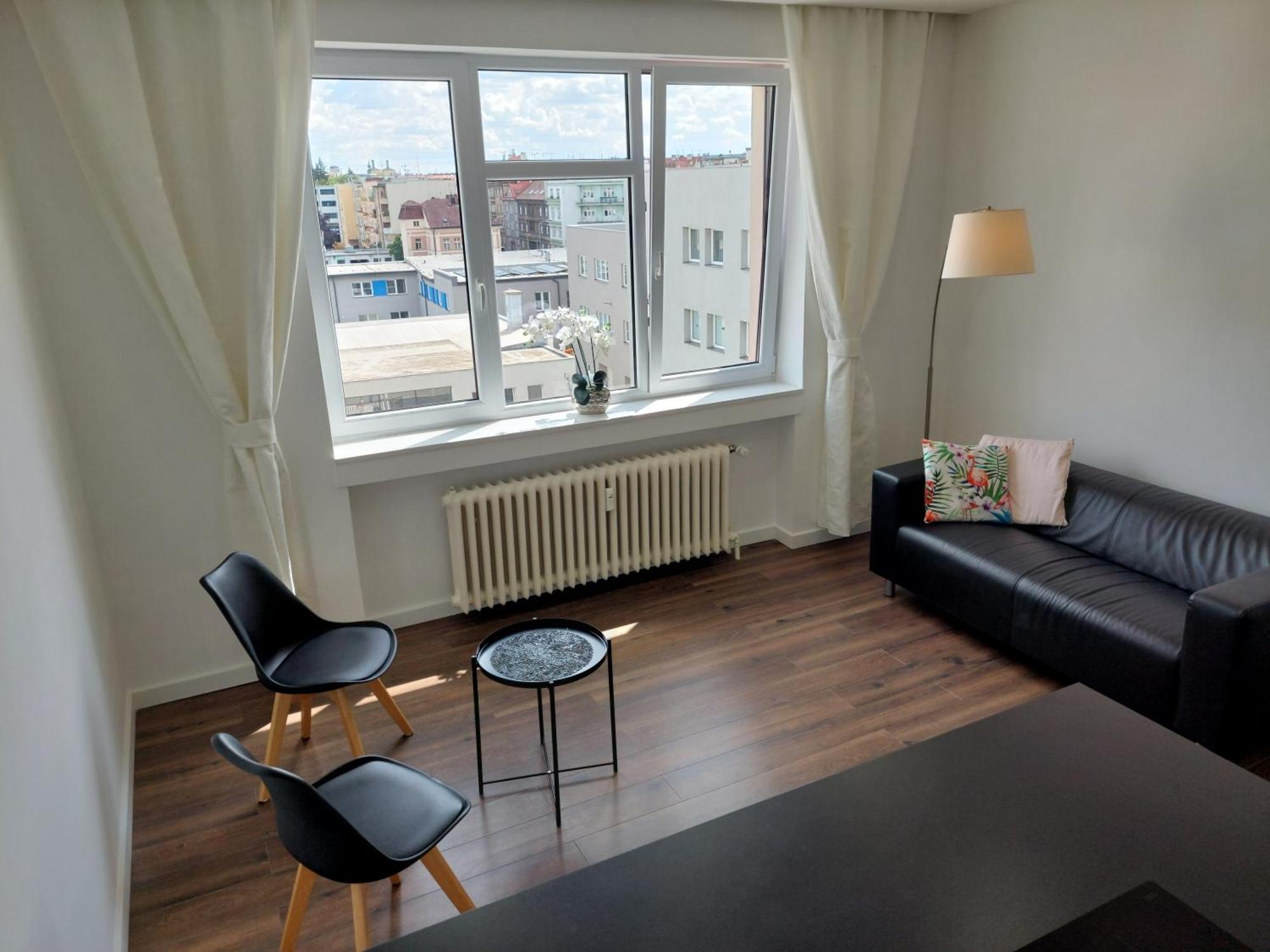B&B Resslova Hradec Králové Buitenkant foto